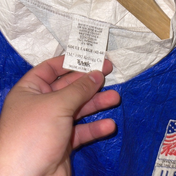 RARE Vintage 1992 Dream Team USA Olympic Kellogg’s Collectible PAPER THIN Jacket - Picture 5 of 7